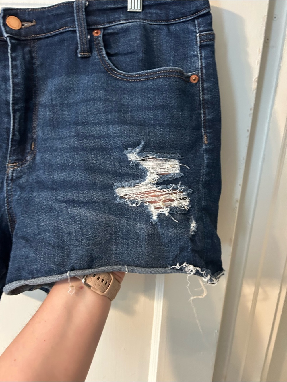 Universal Thread Dark Blue Distressed Denim Shorts - Picture 2 of 5